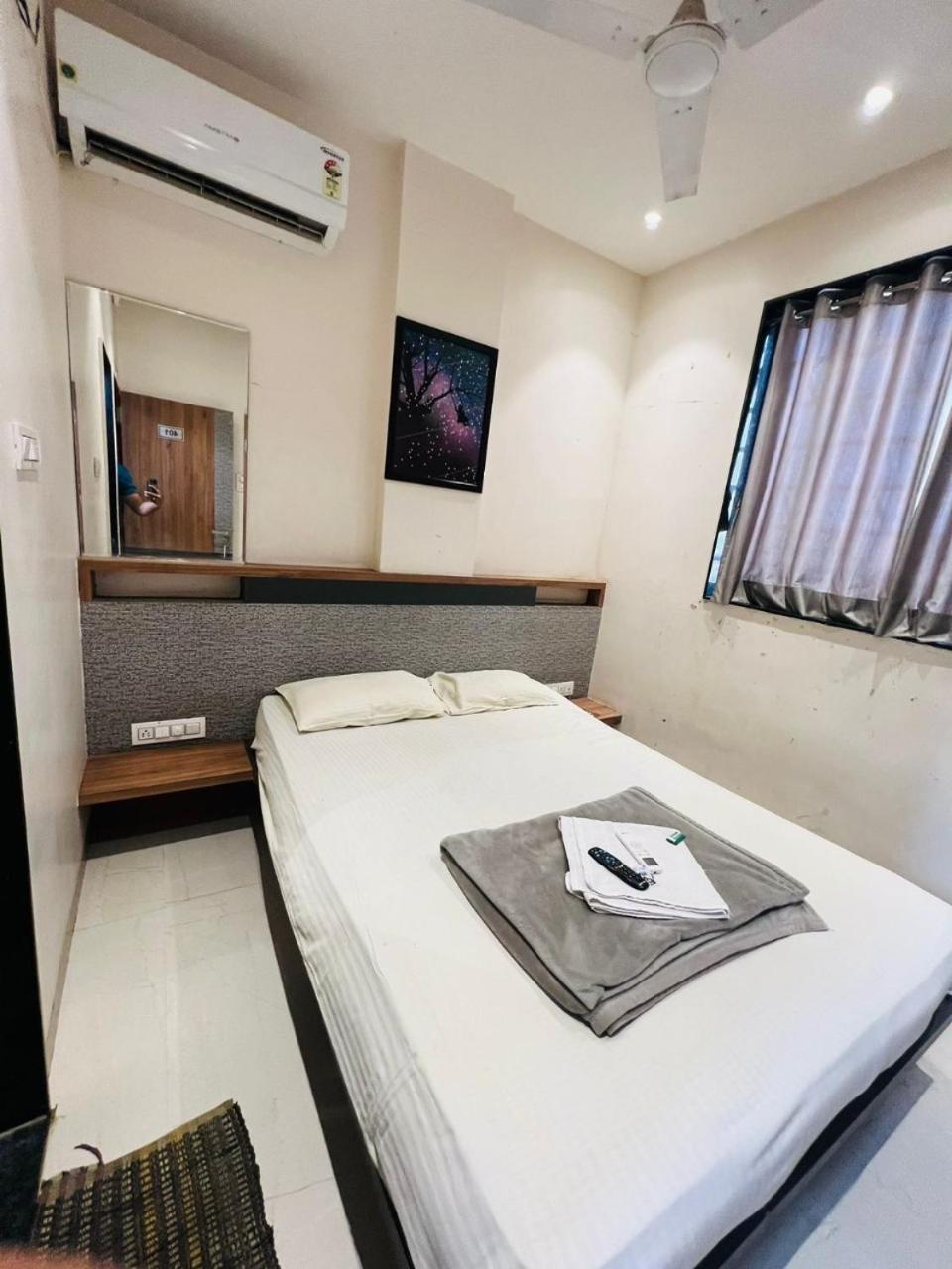 Hotel Pragati Inn 아마드나가르 외부 사진
