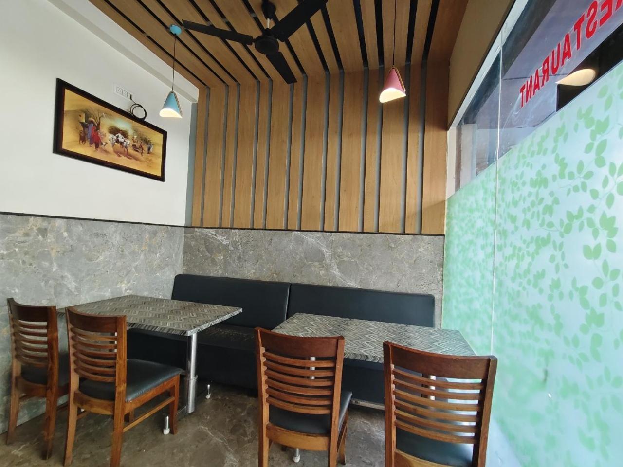 Hotel Pragati Inn 아마드나가르 외부 사진